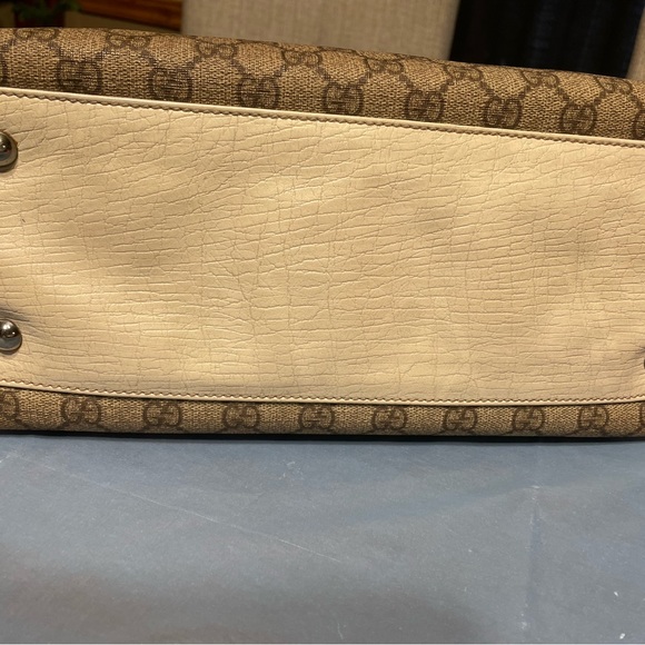 COPY - 🎉FLASH SALE🎉 Authentic Gucci tote bag - Picture 5 of 10